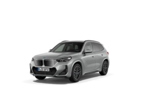 Fotos de BMW iX1 eDrive20 color Gris Plata. Año 2025. 150KW(204CV). Eléctrico. En concesionario Oliva Motor Tarragona de Tarragona