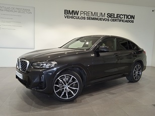 Fotos de BMW X4 xDrive20d color Gris. Año 2024. 140KW(190CV). Diésel. En concesionario ALBAMOCION CIUDAD REAL  de Ciudad Real