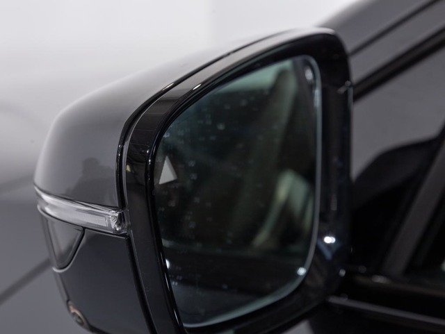 BMW i4 eDrive40 color Negro. Año 2025. 250KW(340CV). Eléctrico. En concesionario Oliva Motor Girona de Girona