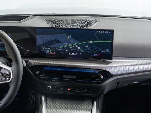 BMW i4 eDrive40 color Negro. Año 2025. 250KW(340CV). Eléctrico. En concesionario Oliva Motor Girona de Girona
