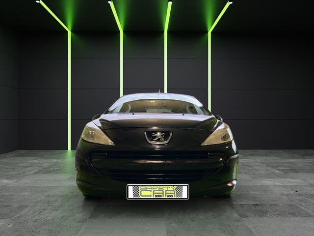 Peugeot 207 1.4i Confort 55 kW (75 CV)