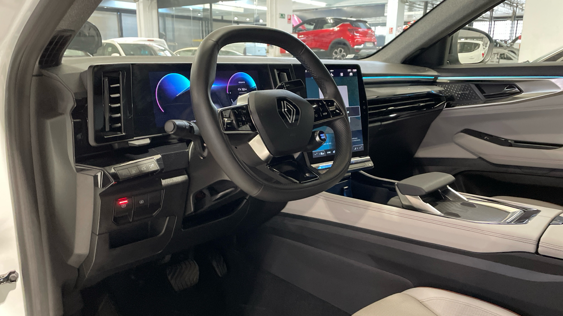 Renault Espace E-Tech 200 - 8