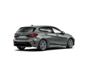 Fotos de BMW Serie 1 118d color Gris. Año 2024. 110KW(150CV). Diésel. En concesionario Motri Motor Jaén de Jaén