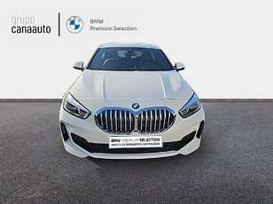 Fotos de BMW Serie 1 118d color Blanco. Año 2024. 110KW(150CV). Diésel. En concesionario LAS CHAFIRAS de Sta. C. Tenerife