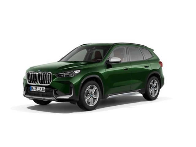 BMW X1 xDrive20d color Verde. Año 2024. 120KW(163CV). Diésel. En concesionario Movilnorte El Plantio de Madrid