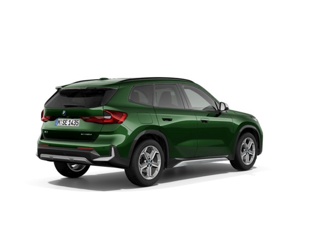 BMW X1 xDrive20d color Verde. Año 2024. 120KW(163CV). Diésel. En concesionario Movilnorte El Plantio de Madrid