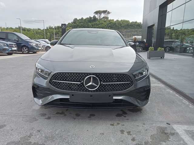 Mercedes-Benz Clase A 180 100 kW (136 CV)
