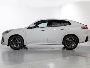 Fotos de BMW X2 sDrive18d color Blanco. Año 2024. 110KW(150CV). Diésel. En concesionario Oliva Motor Girona de Girona