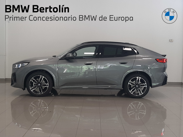 BMW X2 sDrive20d color Gris. Año 2025. 120KW(163CV). Diésel. En concesionario Automoviles Bertolin S.L. de Valencia
