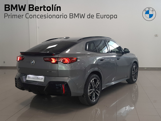 BMW X2 sDrive20d color Gris. Año 2025. 120KW(163CV). Diésel. En concesionario Automoviles Bertolin S.L. de Valencia