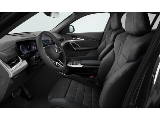 BMW X2 sDrive20d color Negro. Año 2025. 120KW(163CV). Diésel. En concesionario Automoviles Bertolin S.L. de Valencia