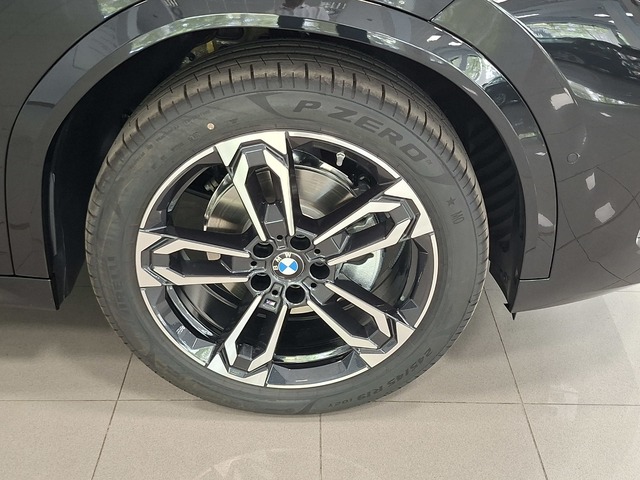 BMW X2 sDrive20d color Negro. Año 2025. 120KW(163CV). Diésel. En concesionario Automoviles Bertolin S.L. de Valencia