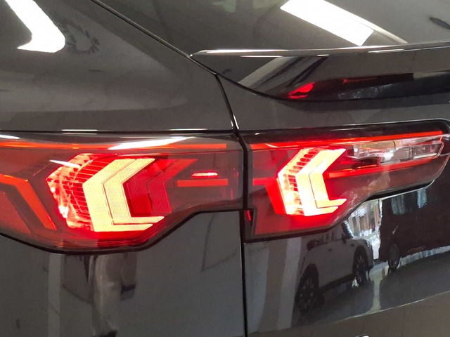 BMW X2 sDrive20d color Negro. Año 2025. 120KW(163CV). Diésel. En concesionario Automoviles Bertolin S.L. de Valencia