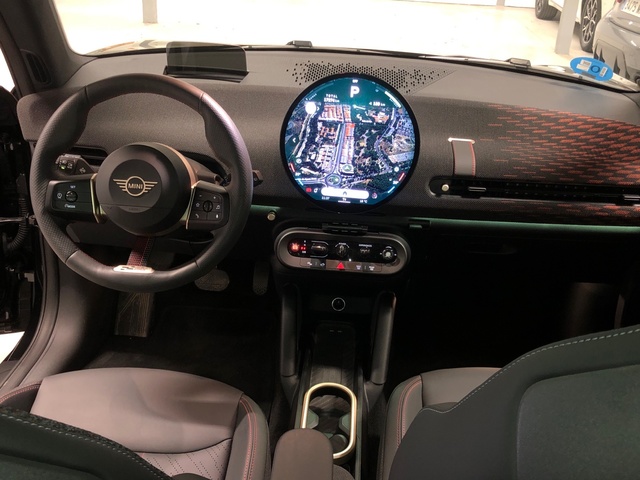 fotoG 6 del MINI MINI 3 Puertas Cooper SE 160 kW (218 CV) 218cv Eléctrico del 2024 en Madrid