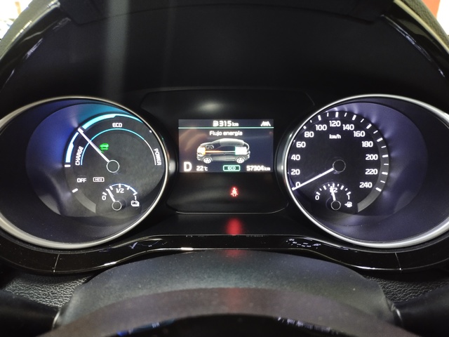 Foto 18 Kia XCeed 1.6 GDi PHEV eDrive 104 kW (141 CV)