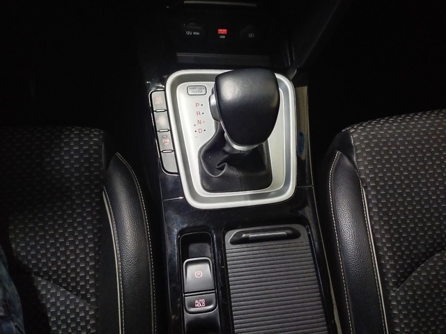 Foto 24 Kia XCeed 1.6 GDi PHEV eDrive 104 kW (141 CV)