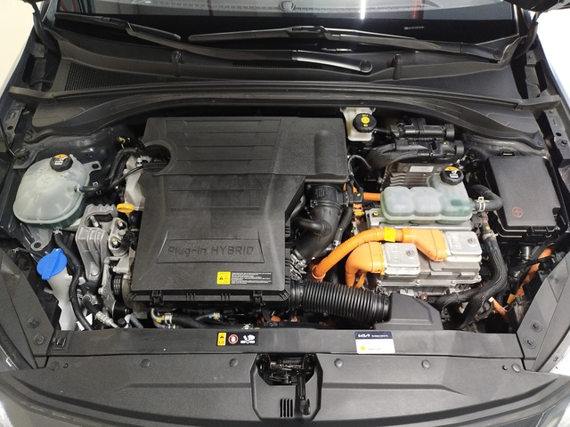 Foto 38 Kia XCeed 1.6 GDi PHEV eDrive 104 kW (141 CV)