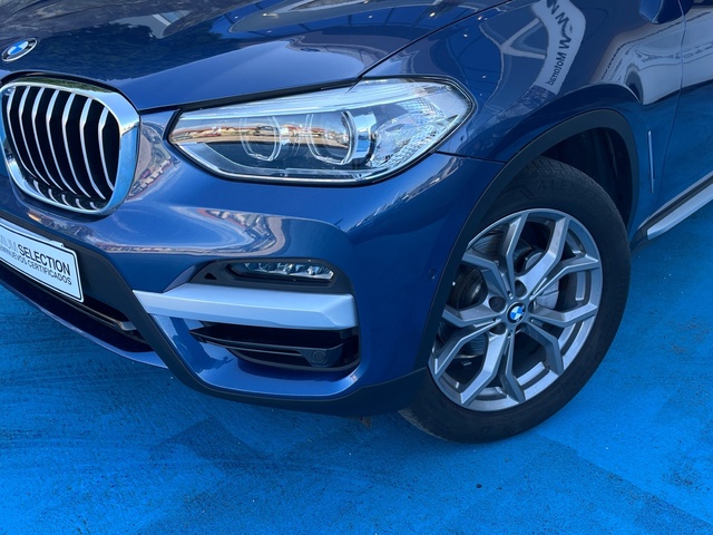 BMW X3 xDrive20d color Azul. Año 2021. 140KW(190CV). Diésel. En concesionario Grünblau Motor (Bmw y Mini) de Cantabria