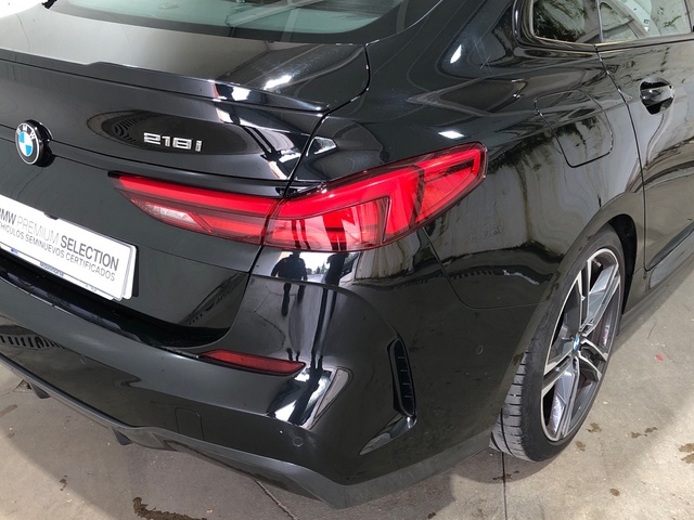BMW Serie 2 218i Gran Coupe color Negro. Año 2021. 103KW(140CV). Gasolina. En concesionario Movilnorte El Plantio de Madrid