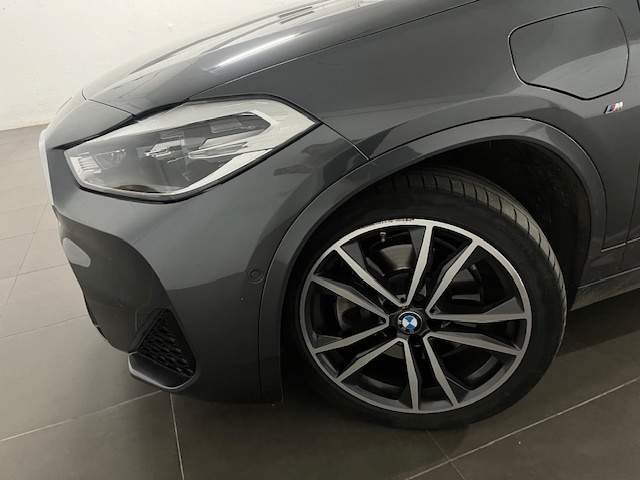 BMW X2 xDrive25e color Gris. Año 2021. 162KW(220CV). Eléctrico. En concesionario Amiocar S.A. de Coruña