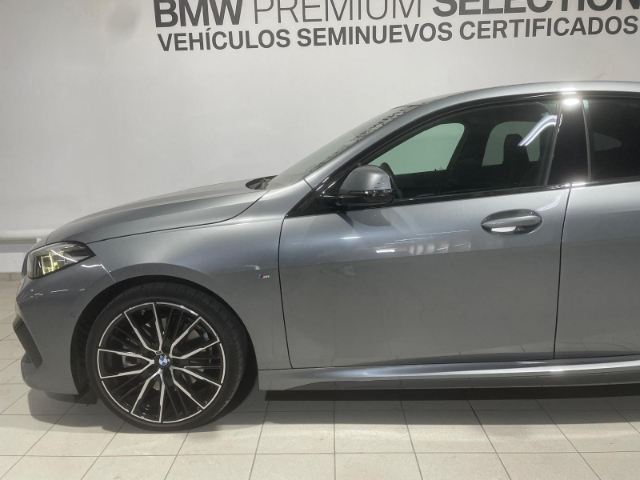 BMW Serie 2 220d Gran Coupe color Gris. Año 2022. 140KW(190CV). Diésel. En concesionario Hispamovil Elche de Alicante