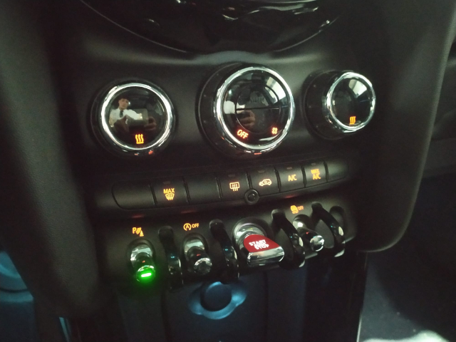 fotoG 27 del MINI MINI 5 Puertas Cooper 100 kW (136 CV) 136cv Gasolina del 2021 en Alicante
