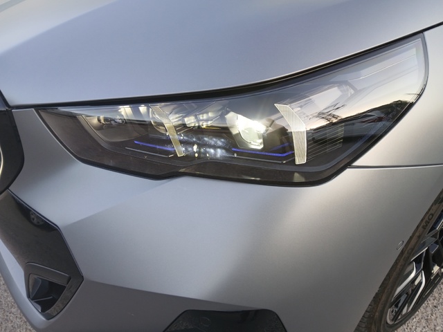 BMW i5 M60 color Gris. Año 2025. 442KW(601CV). Eléctrico. En concesionario GANDIA Automoviles Fersan, S.A. de Valencia