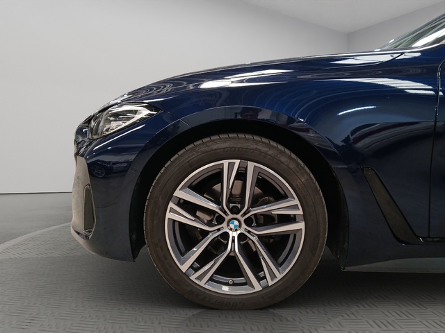 BMW Serie 4 420d Gran Coupe color Azul. Año 2022. 140KW(190CV). Diésel. En concesionario GANDIA Automoviles Fersan, S.A. de Valencia