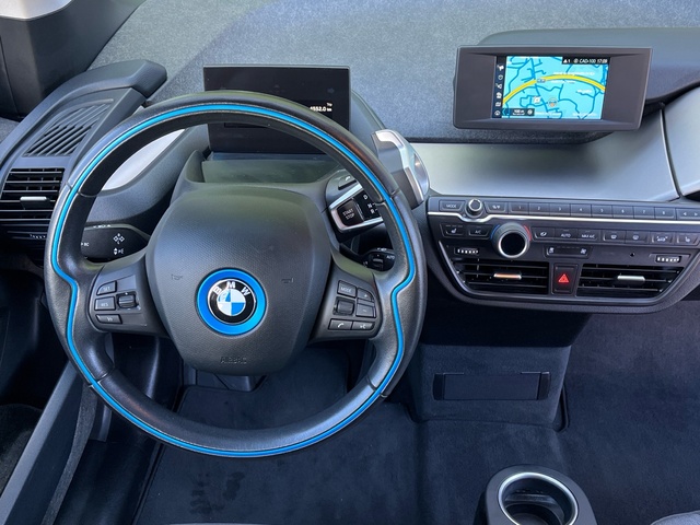 BMW i3 120Ah color Negro. Año 2020. 125KW(170CV). Eléctrico. En concesionario Celtamotor Vigo de Pontevedra