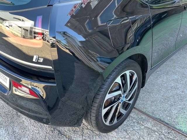 BMW i3 120Ah color Negro. Año 2020. 125KW(170CV). Eléctrico. En concesionario Celtamotor Vigo de Pontevedra