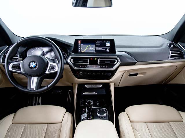 BMW X3 xDrive20d color Negro. Año 2022. 140KW(190CV). Diésel. En concesionario Móvil Begar Alicante de Alicante