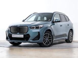 Fotos de BMW iX1 eDrive20 color Verde. Año 2024. 150KW(204CV). Eléctrico. En concesionario Oliva Motor Tarragona de Tarragona