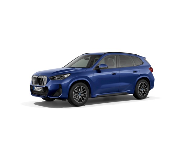 BMW iX1 eDrive20 color Azul. Año 2024. 150KW(204CV). Eléctrico. En concesionario Oliva Motor Tarragona de Tarragona
