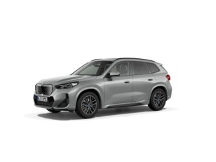 Fotos de BMW iX1 eDrive20 color Gris Plata. Año 2024. 150KW(204CV). Eléctrico. En concesionario Oliva Motor Tarragona de Tarragona