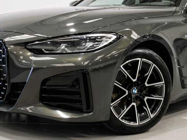 BMW Serie 4 420d Gran Coupe color Gris. Año 2022. 140KW(190CV). Diésel. En concesionario Barcelona Premium -- GRAN VIA de Barcelona