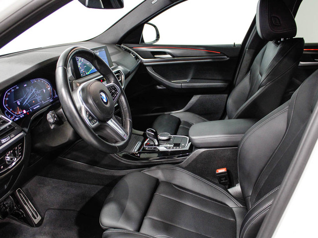 BMW X4 xDrive20d color Blanco. Año 2025. 140KW(190CV). Diésel. En concesionario Barcelona Premium -- GRAN VIA de Barcelona