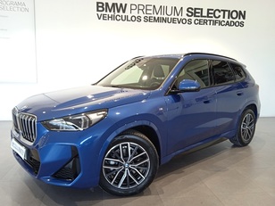 Fotos de BMW X1 sDrive18d color Azul. Año 2024. 110KW(150CV). Diésel. En concesionario ALBAMOCION CIUDAD REAL  de Ciudad Real