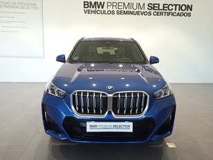 Fotos de BMW X1 sDrive18d color Azul. Año 2024. 110KW(150CV). Diésel. En concesionario ALBAMOCION CIUDAD REAL  de Ciudad Real