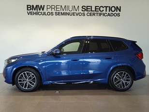 Fotos de BMW X1 sDrive18d color Azul. Año 2024. 110KW(150CV). Diésel. En concesionario ALBAMOCION CIUDAD REAL  de Ciudad Real
