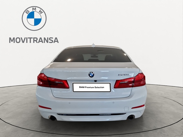 BMW Serie 5 520i color Blanco. Año 2020. 135KW(184CV). Gasolina. En concesionario Movitransa Cars Huelva de Huelva