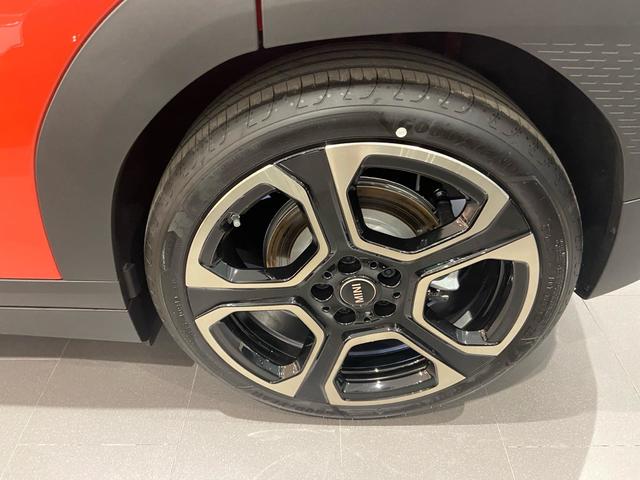 fotoG 37 del MINI MINI Aceman SE 160 kW (218 CV) 218cv Eléctrico del 2024 en Almería