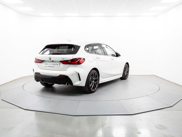 BMW Serie 1 118d color Blanco. Año 2023. 110KW(150CV). Diésel. En concesionario Móvil Begar Alicante de Alicante