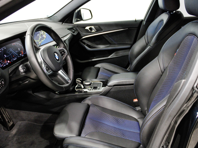 BMW Serie 2 218d Gran Coupe color Negro. Año 2024. 110KW(150CV). Diésel. En concesionario Barcelona Premium -- GRAN VIA de Barcelona