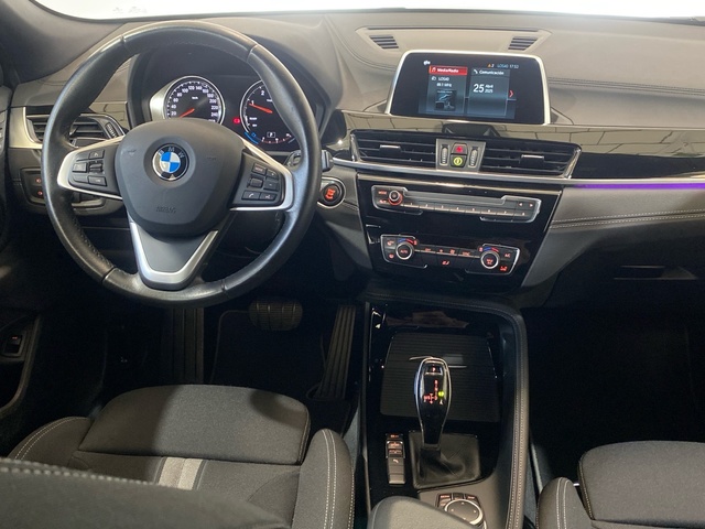 BMW X2 sDrive18d color Gris. Año 2018. 110KW(150CV). Diésel. En concesionario Burgocar (Bmw y Mini) de Burgos