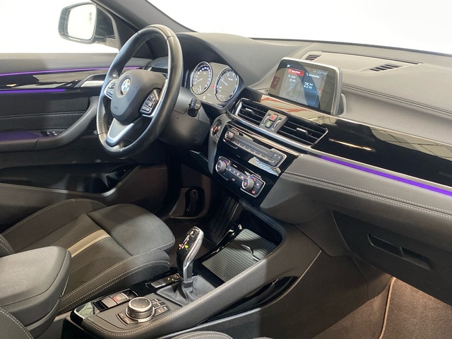 BMW X2 sDrive18d color Gris. Año 2018. 110KW(150CV). Diésel. En concesionario Burgocar (Bmw y Mini) de Burgos