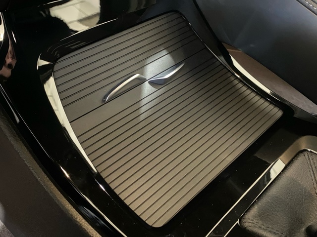BMW X2 sDrive18d color Gris. Año 2018. 110KW(150CV). Diésel. En concesionario Burgocar (Bmw y Mini) de Burgos