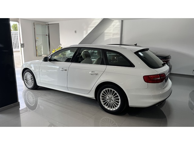Audi A4 Avant S line edition 2.0 TDI 110 kW (150 CV) multitronic