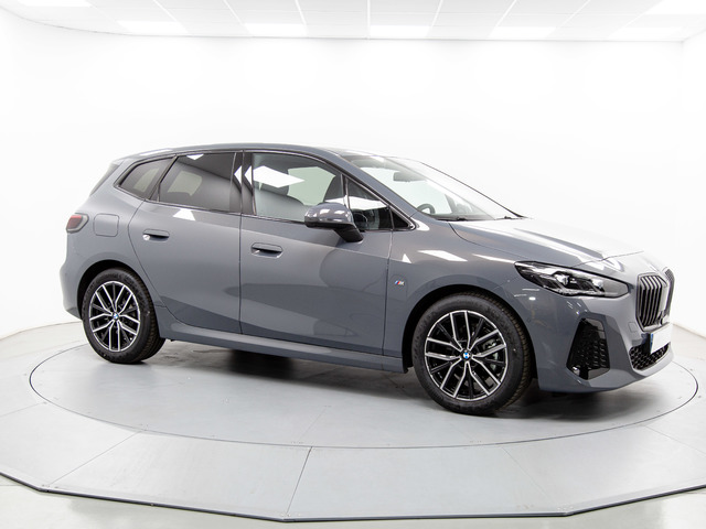BMW Serie 2 218d Active Tourer color Gris. Año 2024. 110KW(150CV). Diésel. En concesionario Móvil Begar Alicante de Alicante