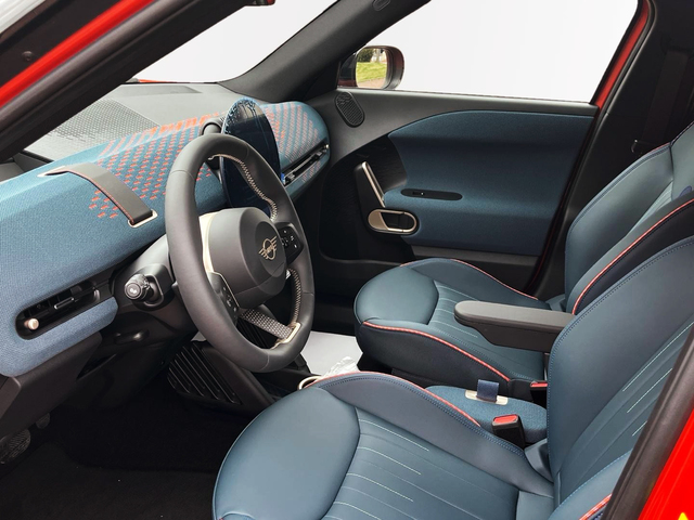 fotoG 7 del MINI MINI Aceman SE 160 kW (218 CV) 218cv Eléctrico del 2025 en Murcia