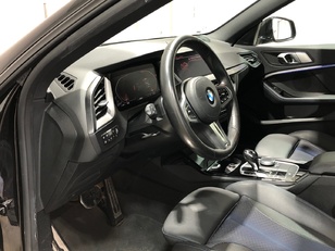BMW Serie 2 218d Gran Coupe color Negro. Año 2020. 110KW(150CV). Diésel. En concesionario Movilnorte El Plantio de Madrid
